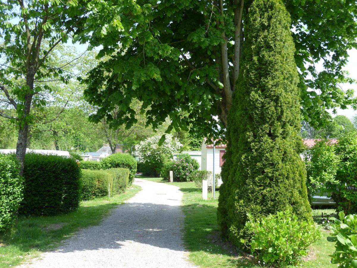 Camping Le Picardy Hotel Pinchefalise Exterior photo